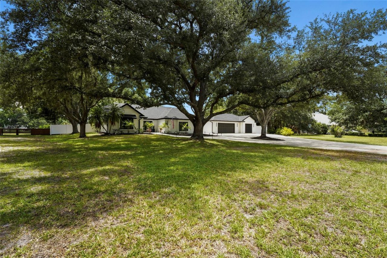 906 136th Street E, Bradenton, FL 34212 Photo