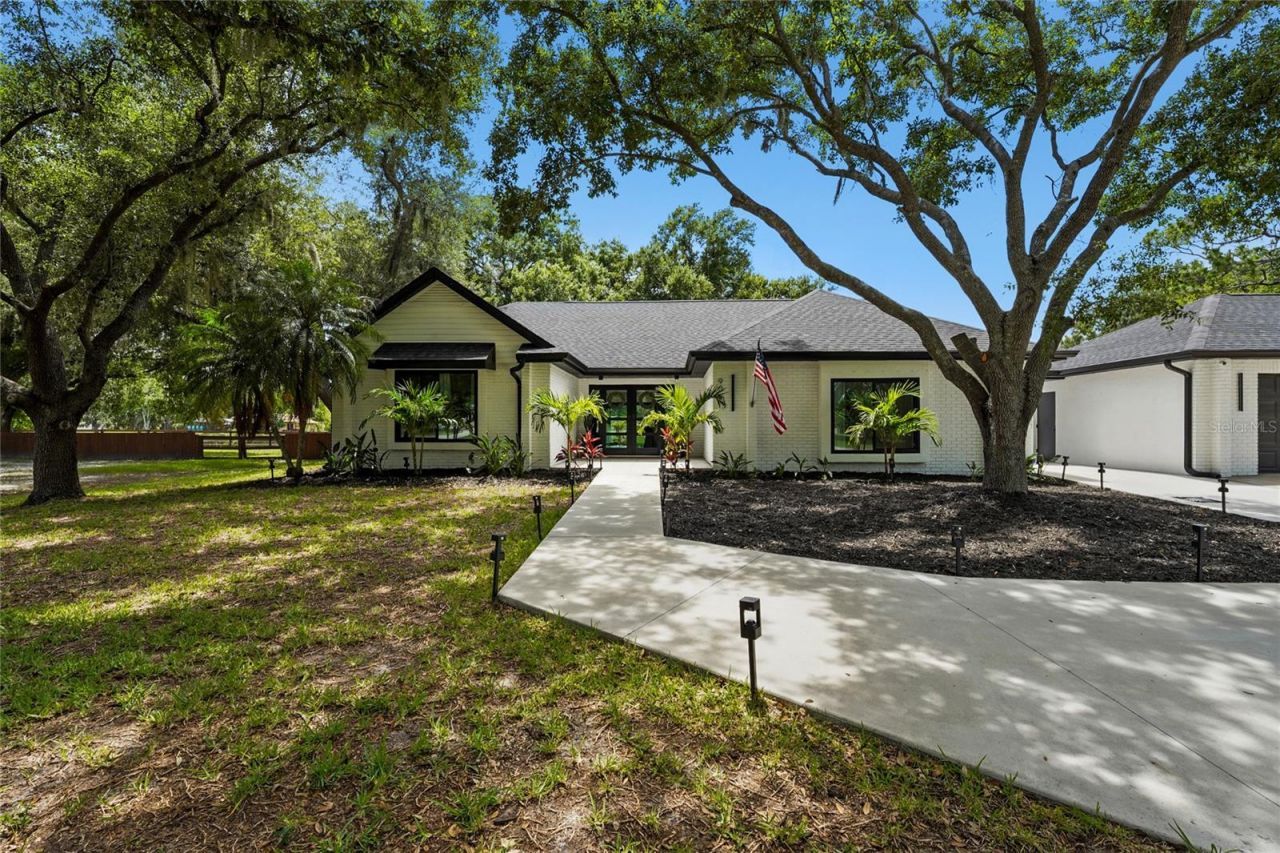 906 136th Street E, Bradenton, FL 34212 Photo