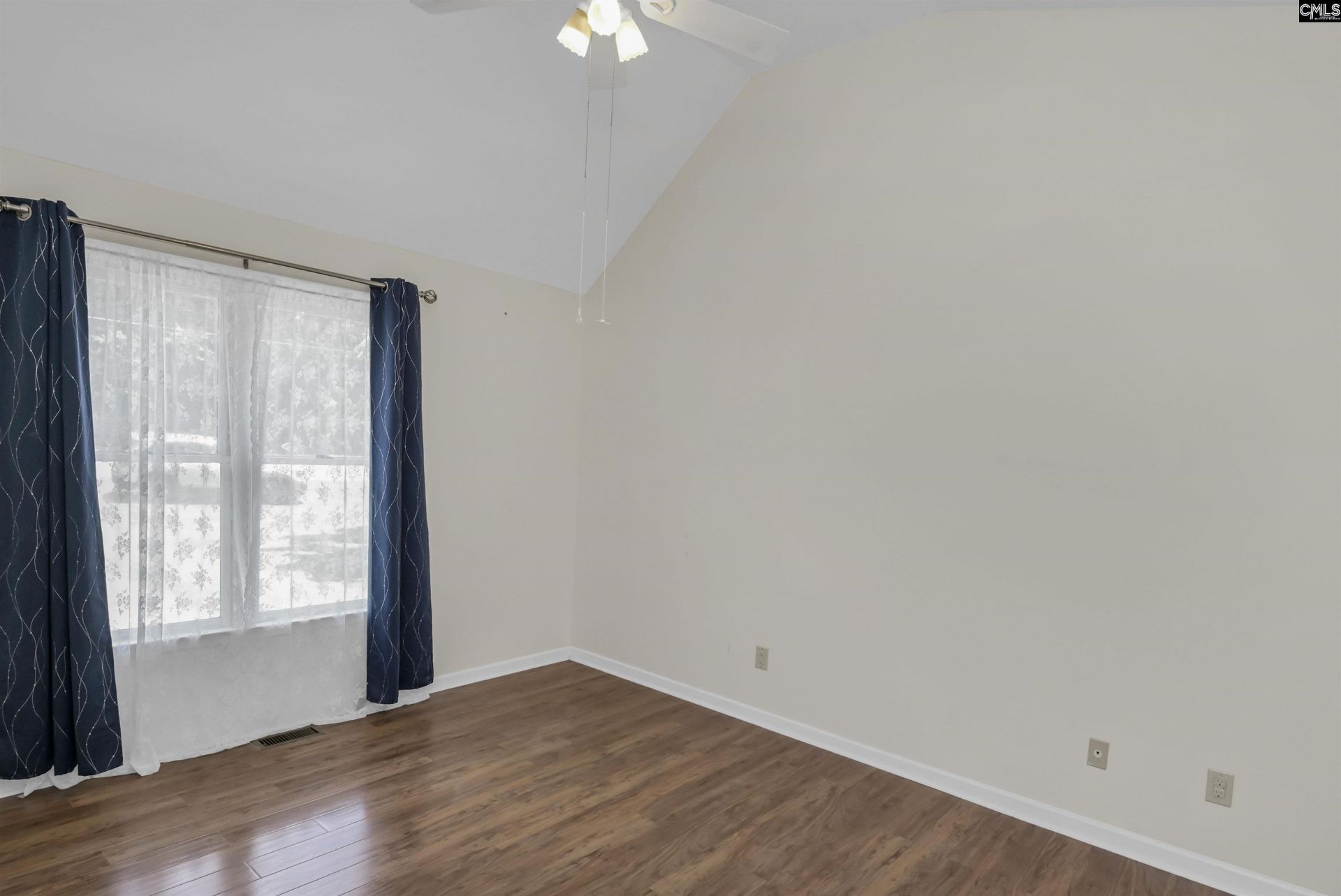1158 Nazareth Road  Photo 18