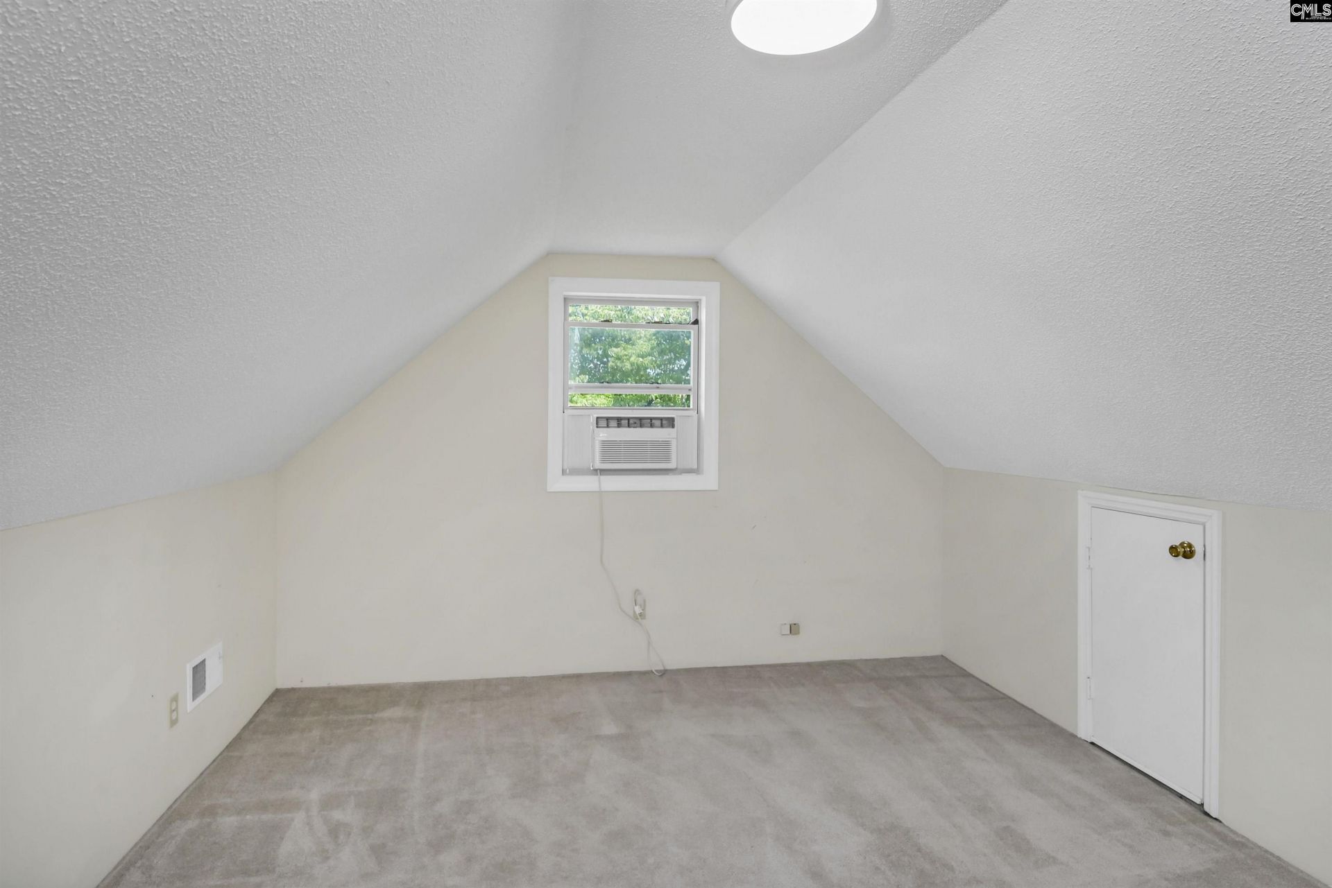 1158 Nazareth Road  Photo 28