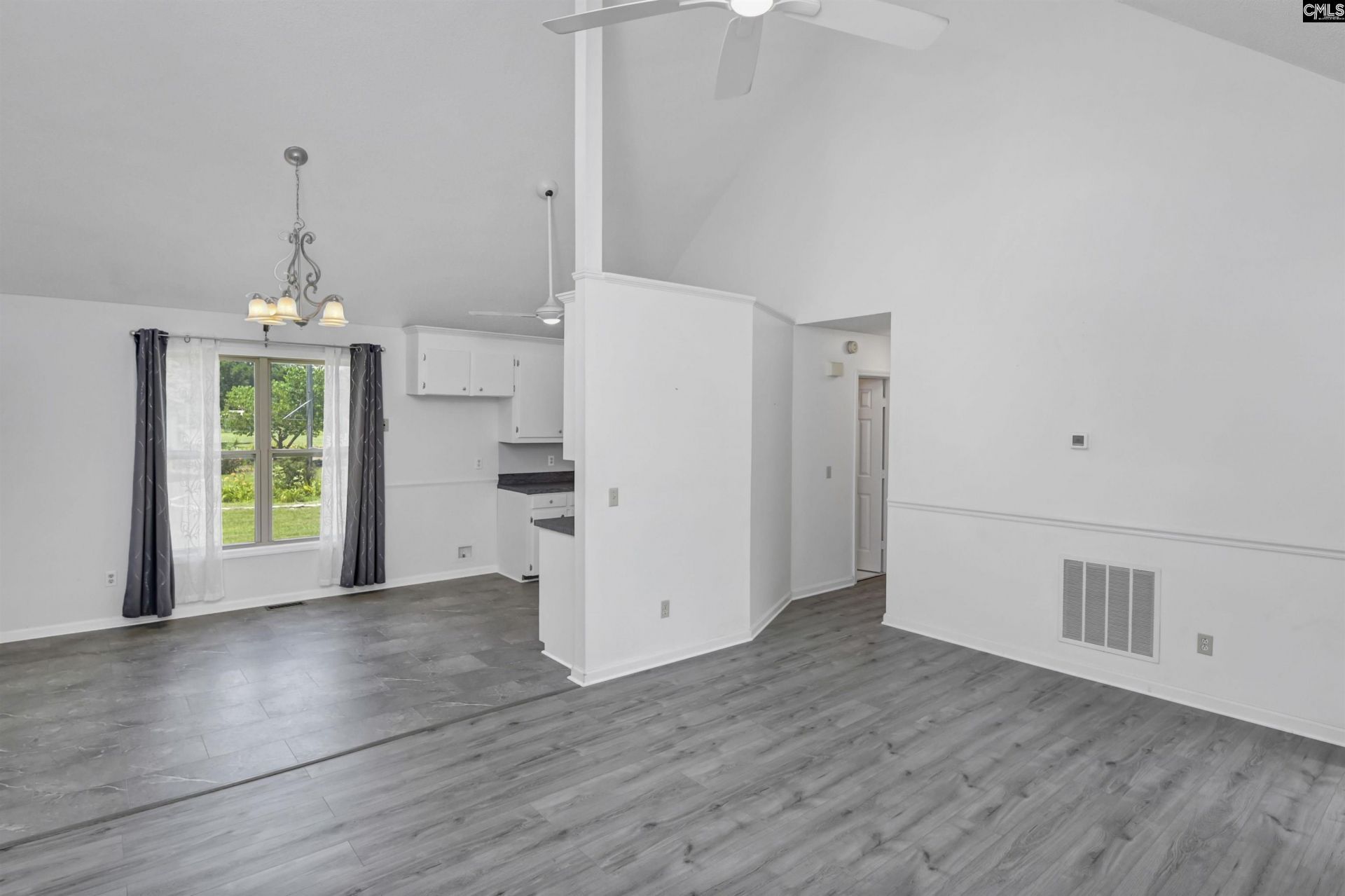 1158 Nazareth Road  Photo 9