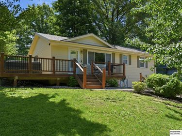725 N Beadle Street, Papillion, NE 68046