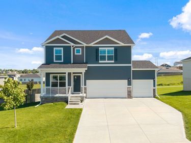 6409 Peters Parkway, Papillion, NE 68157