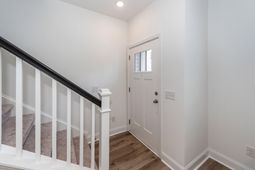 302 Twin Rivers Drive photo 4