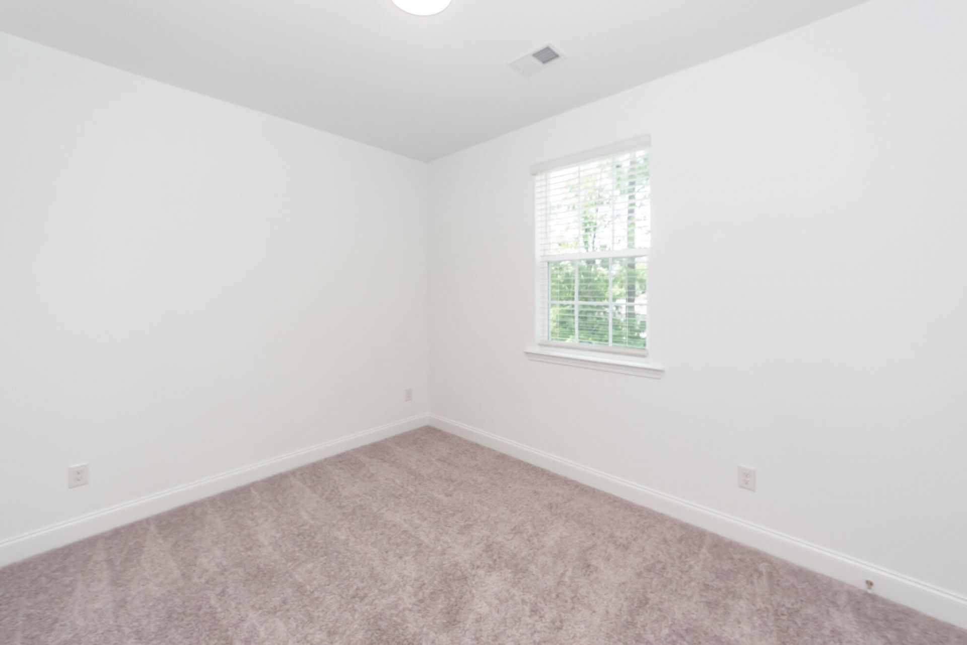 302 Twin Rivers Drive Photo 30
