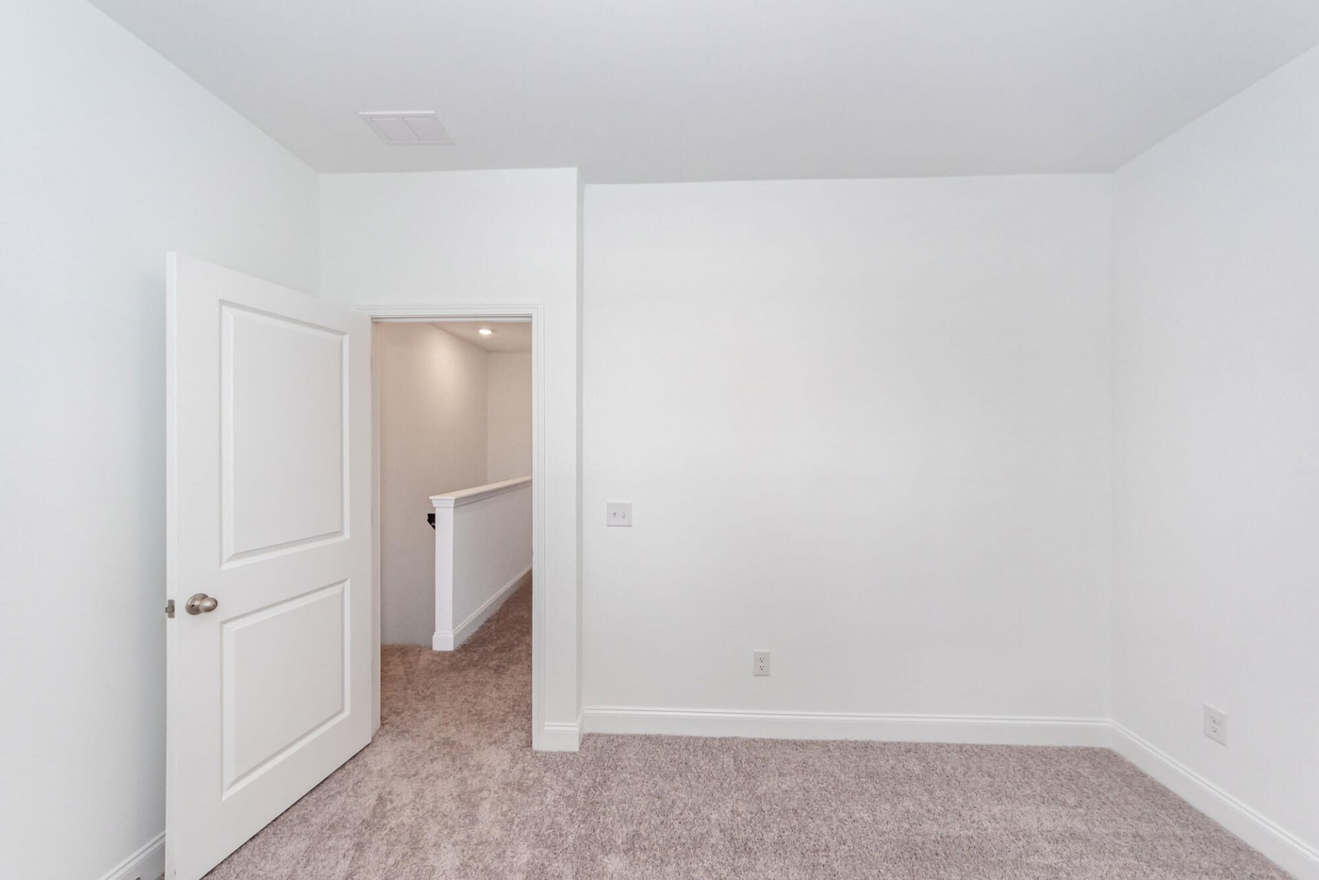 302 Twin Rivers Drive Photo 32