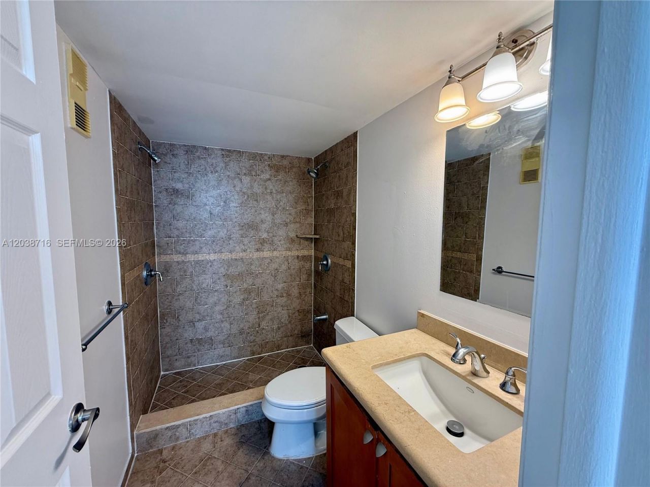 770 Claughton Island Dr, Unit 2016, Miami, FL 33131 Photo
