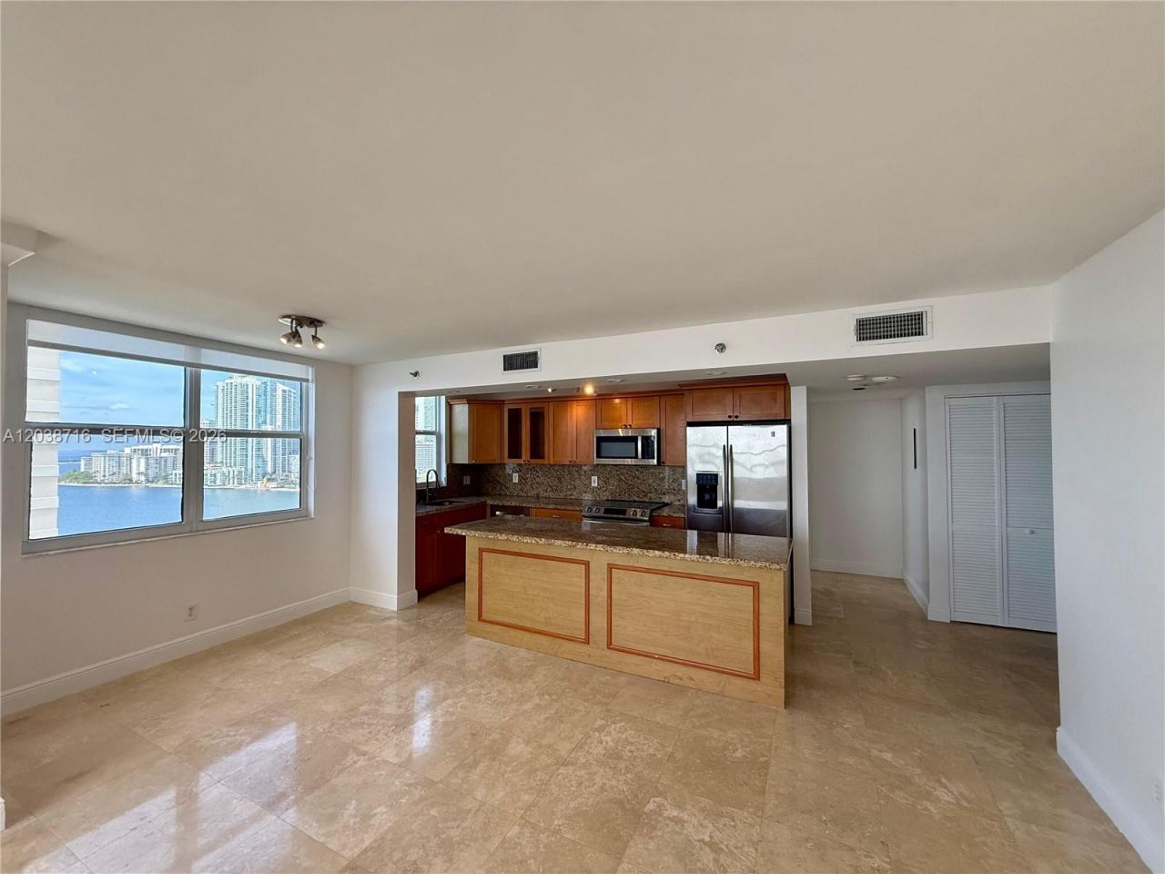770 Claughton Island Dr, Unit 2016, Miami, FL 33131 Photo