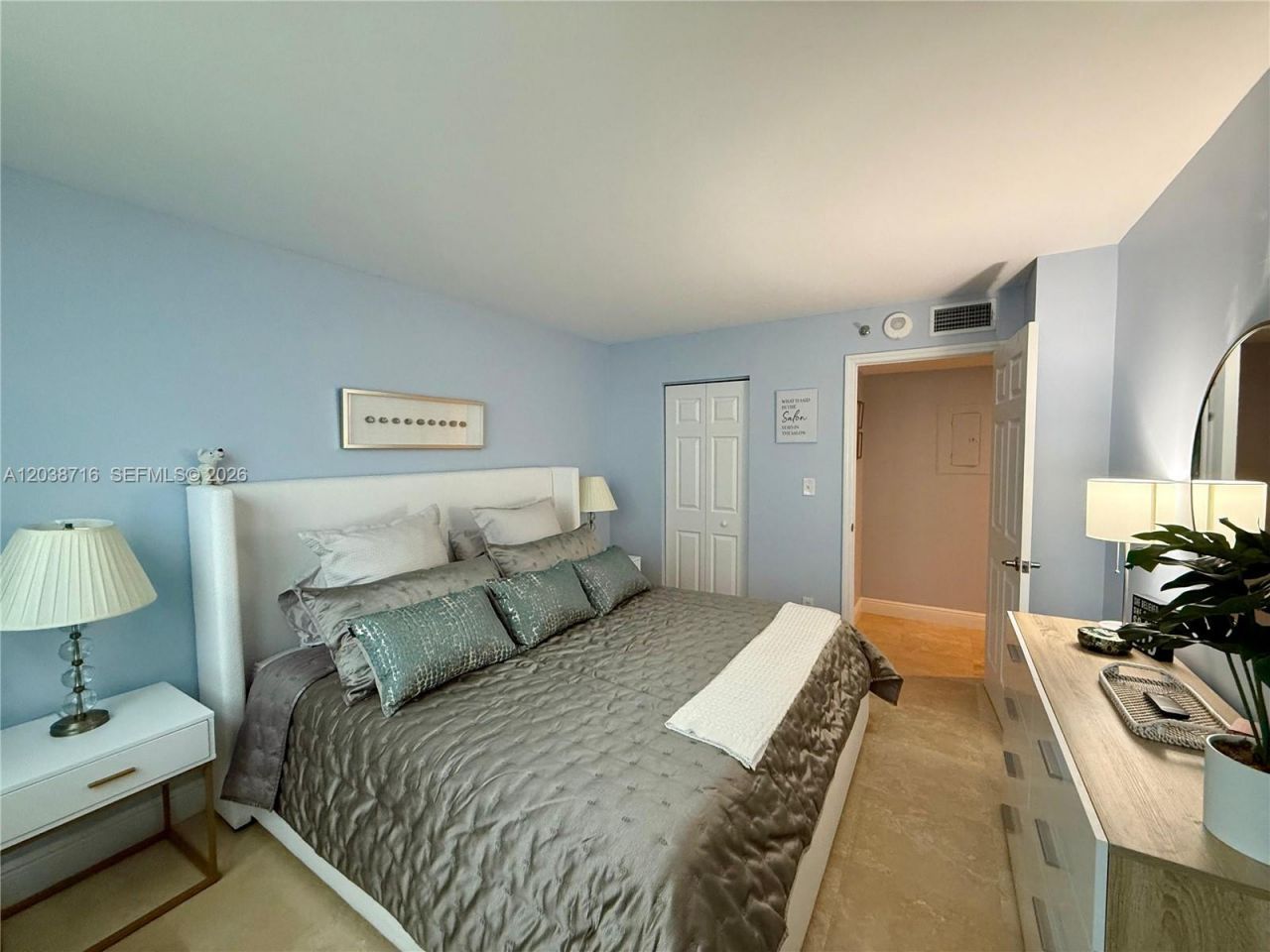 770 Claughton Island Dr , Unit 2016, Miami, FL 33131 Photo
