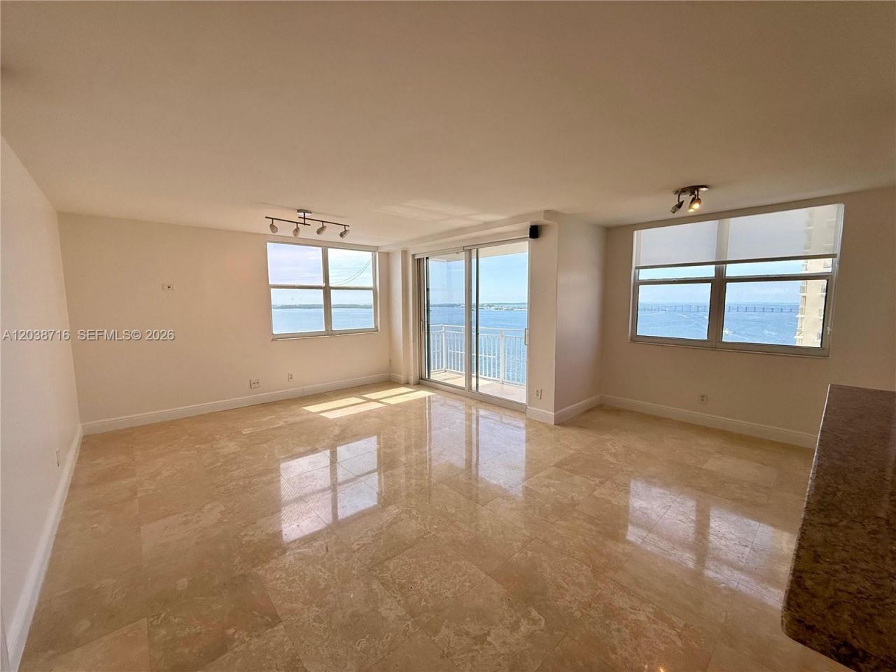 770 Claughton Island Dr, Unit 2016, Miami, FL 33131 Photo