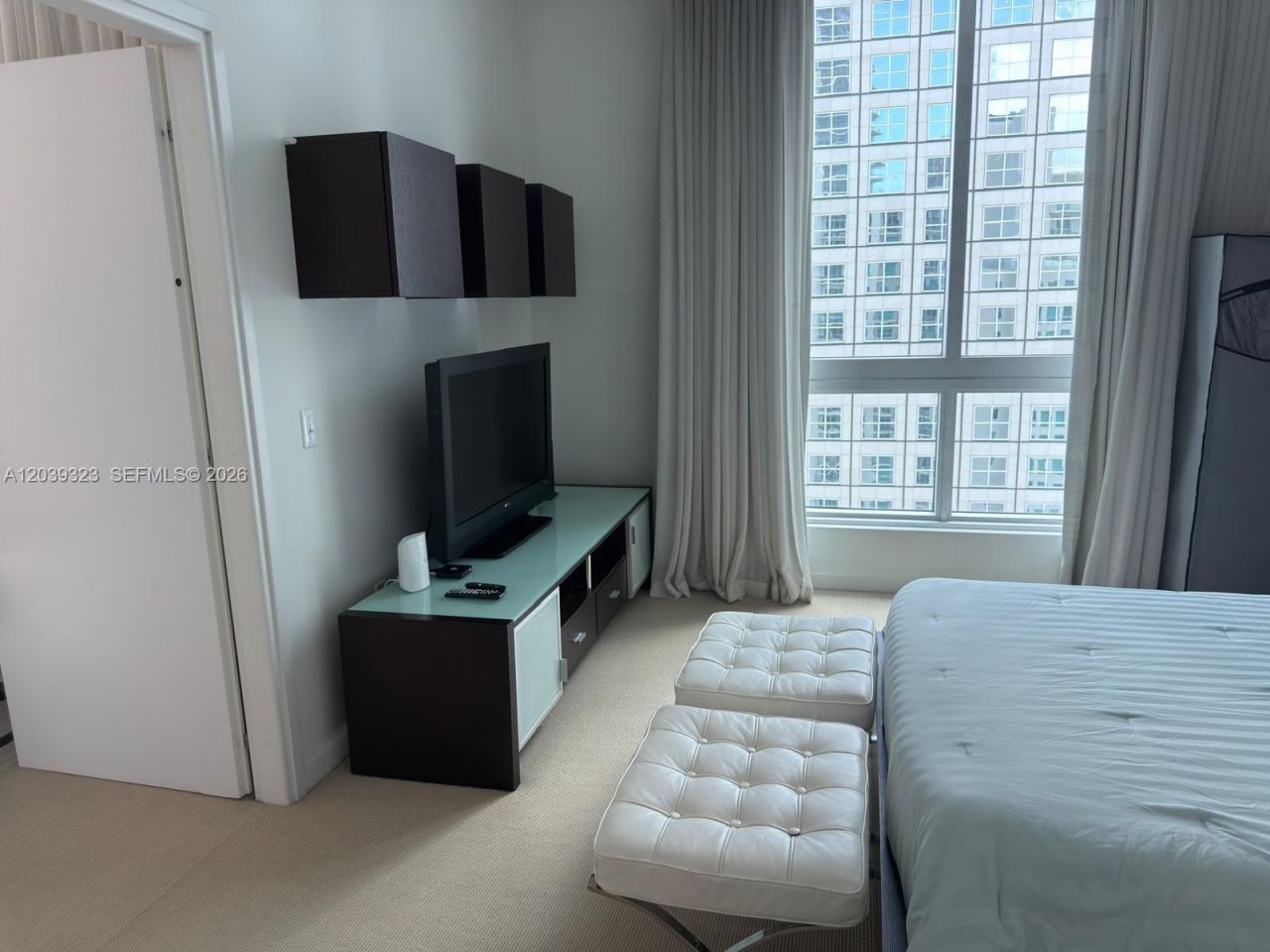 300 S Biscayne Blvd , Unit T-3703, Miami, FL 33131 Photo