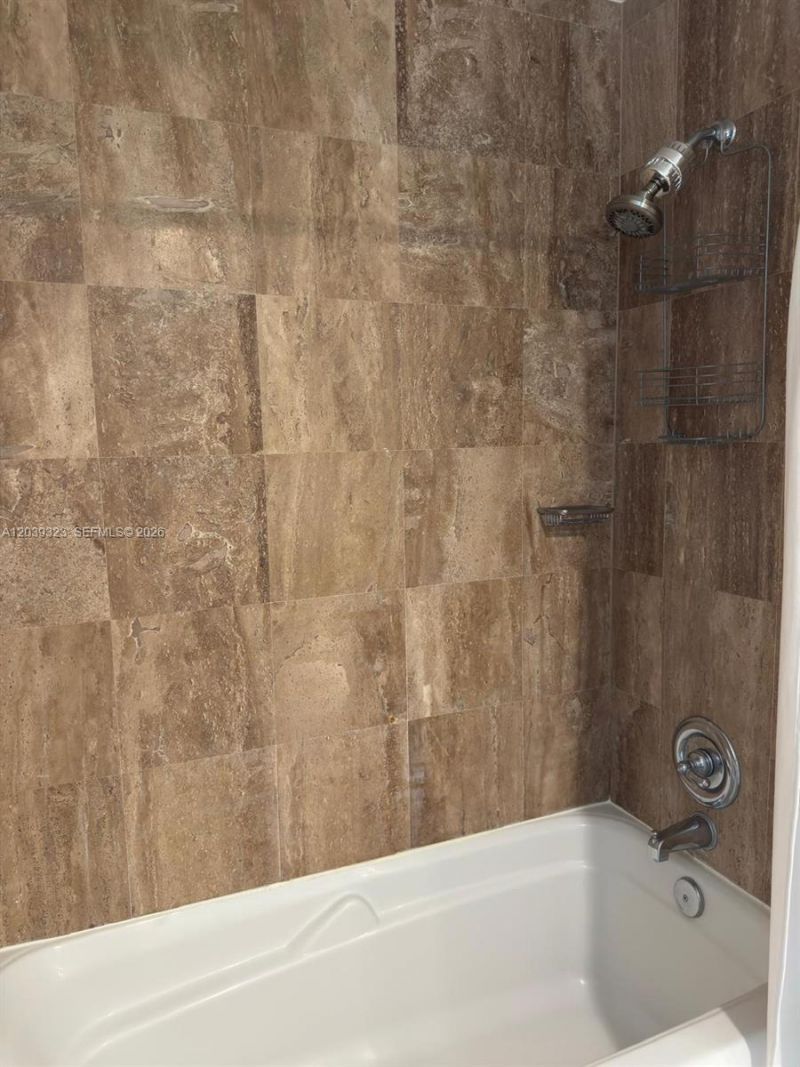 300 S Biscayne Blvd , Unit T-3703, Miami, FL 33131 Photo