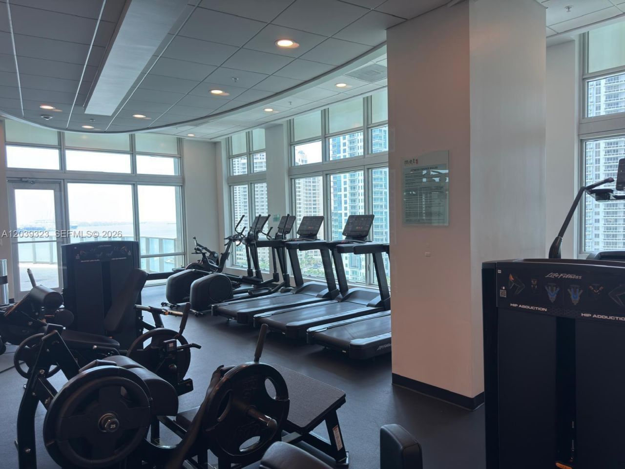 300 S Biscayne Blvd , Unit T-3703, Miami, FL 33131 Photo