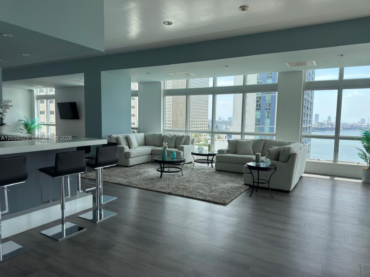 300 S Biscayne Blvd , Unit T-3703, Miami, FL 33131 Photo