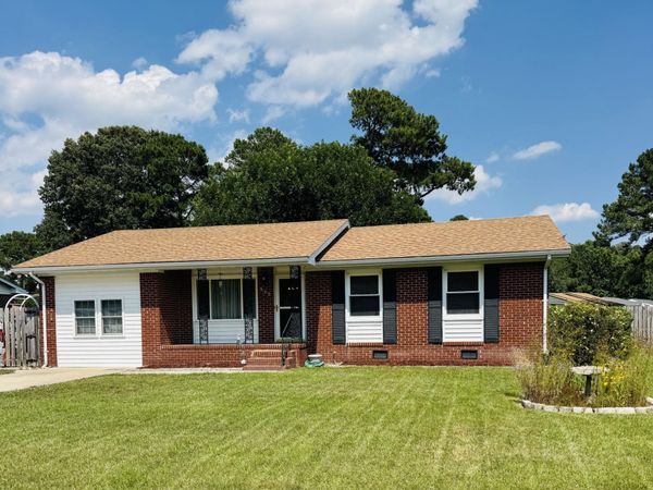 820 Cedar Point Circle , Elizabeth City, NC 27909