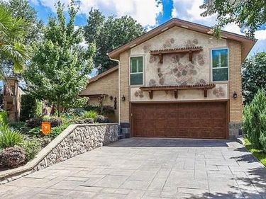 16702 Village Lane , Dallas, TX 75248