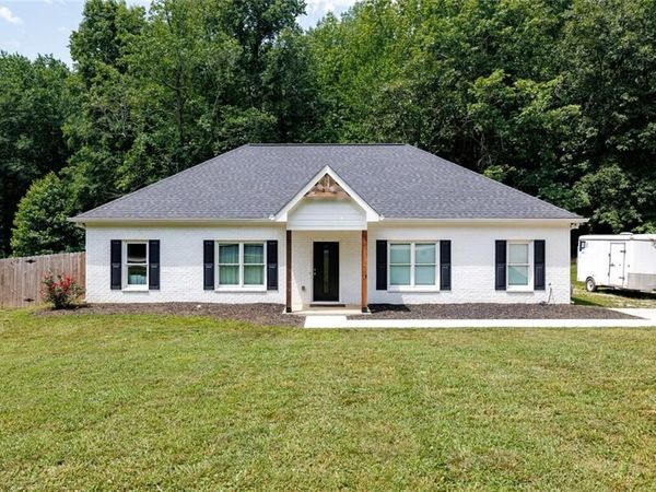 4072 Ponderosa Lane, Gainesville, GA 30506