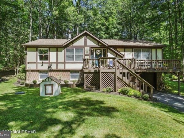 137 OUTER DRIVE , POCONO LAKE, PA 18347