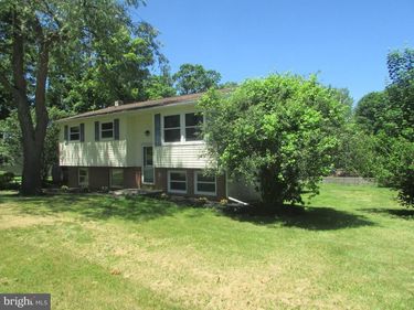404 BEAVERBROOK DRIVE , PENNSYLVANIA FURNACE, PA 16865