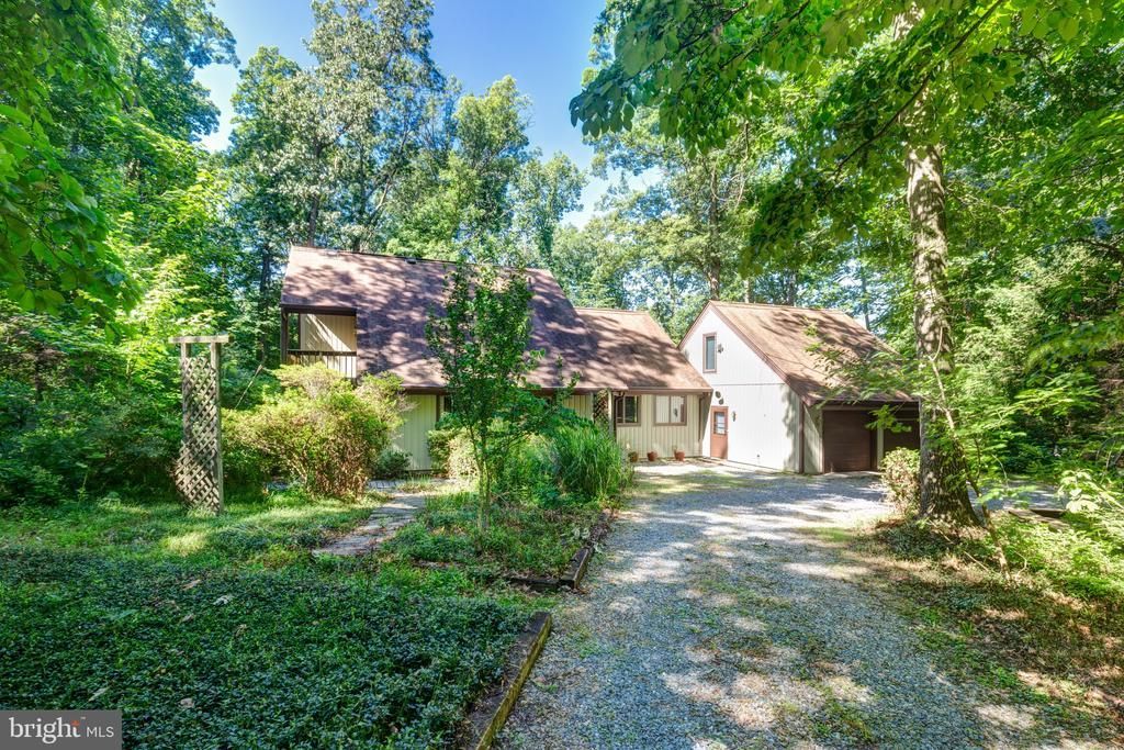 1919 GRAVEL DRIVE, HAMPSTEAD, MD 21074
