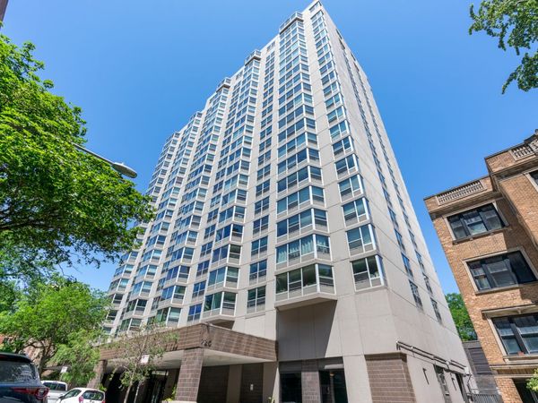 720 W Gordon Terrace , Unit 23R, Chicago, IL 60613