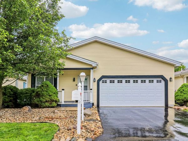 227 Rodeo Drive , Grayslake, IL 60030