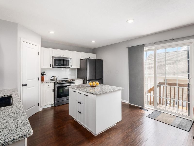 5535 Rainbow Falls Street, Unit 7, Dublin, OH 43016 Photo 9