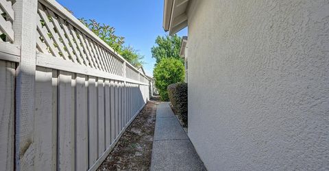 816 Dragonfly Ct, Roseville, CA 95747 Photo