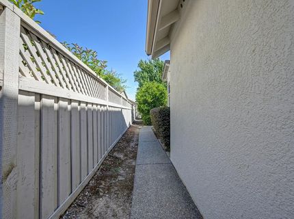 816 Dragonfly Ct, Roseville, CA 95747 Photo