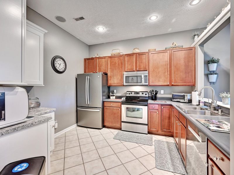 5804 Bunkers Avenue, Unit 102B, Burlington, KY 41005 Photo 8