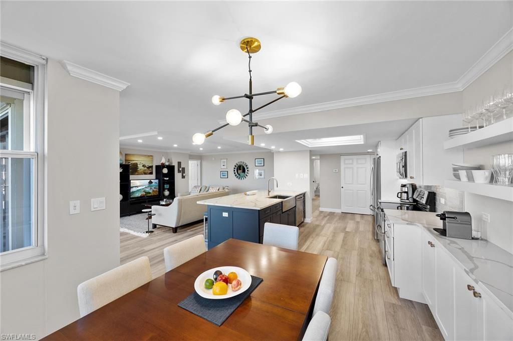 6585 Nicholas Blvd, Unit 805, Naples, FL 34108 Photo