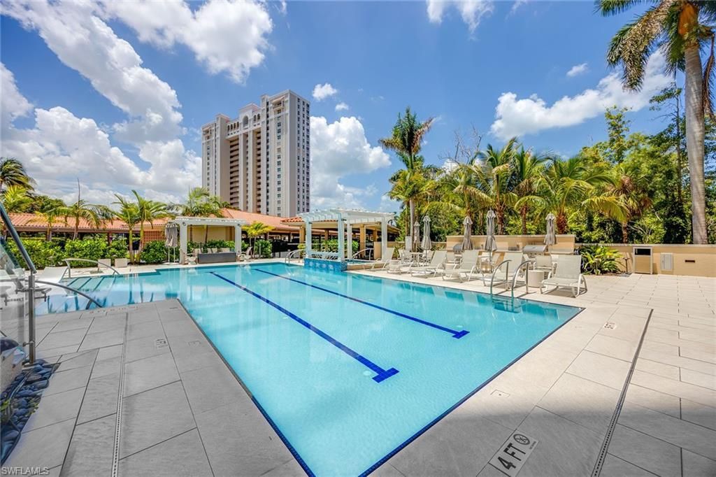 6585 Nicholas Blvd, Unit 805, Naples, FL 34108 Photo