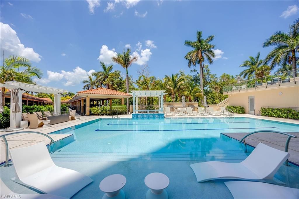 6585 Nicholas Blvd, Unit 805, Naples, FL 34108 Photo
