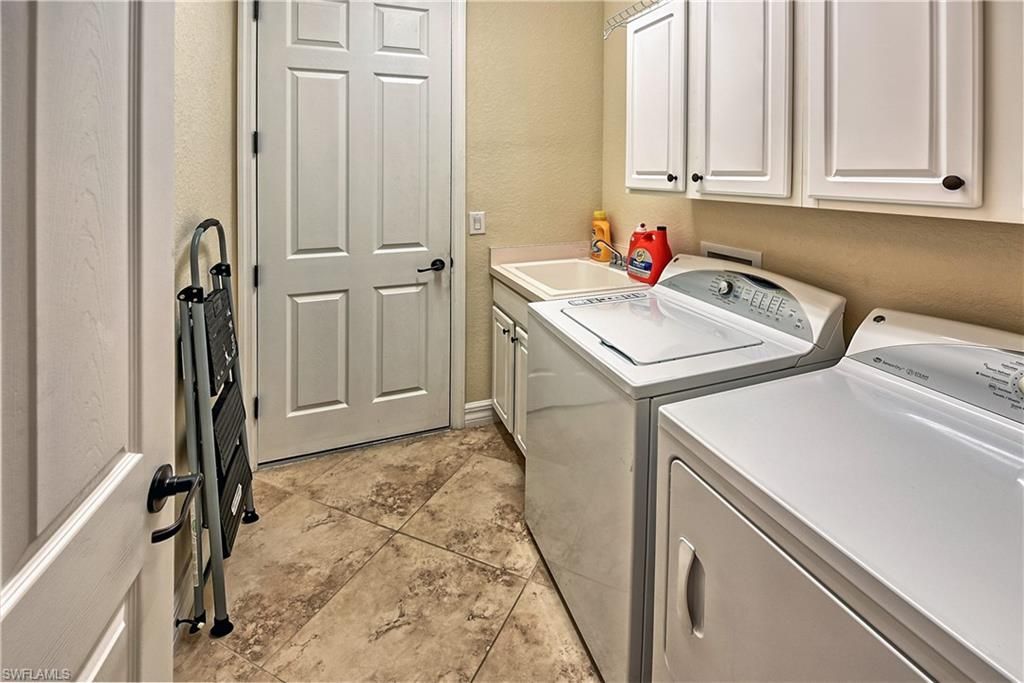 9215 Veneto Ln , Naples, FL 34113 Photo