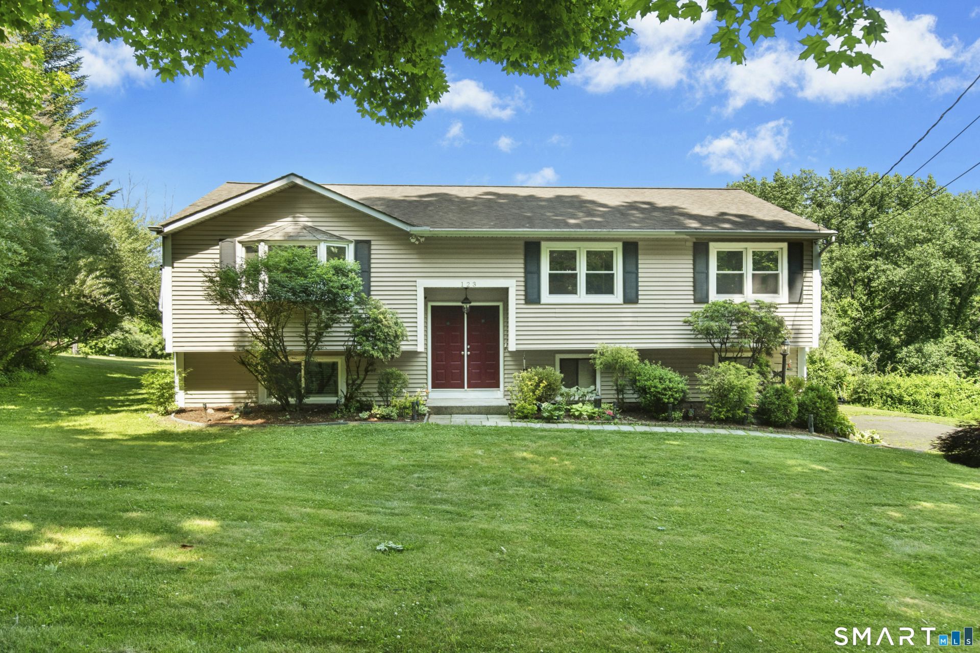 123 Briar Ridge, Danbury, CT 06810 Main Photo