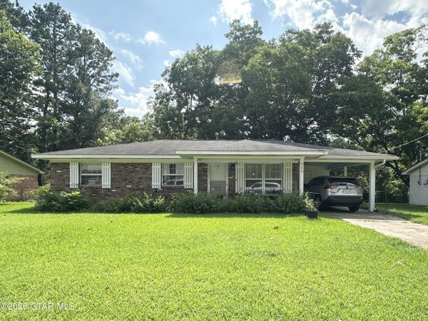 535 Avenue Of Patriots Street, Starkville, MS 39759
