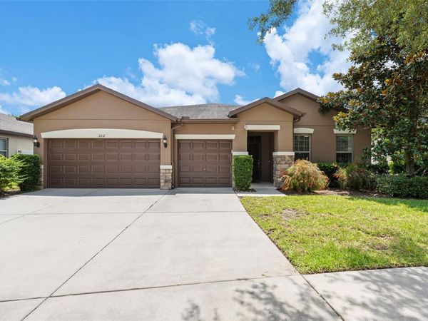 2212 LANDSIDE DRIVE , VALRICO, FL 33594
