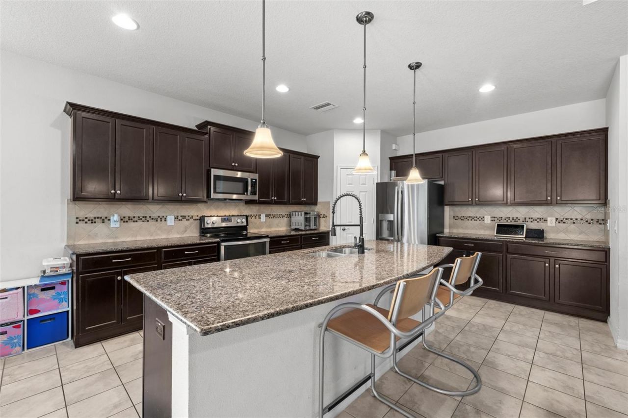 2212 Landside Drive, Valrico, FL 33594 Photo