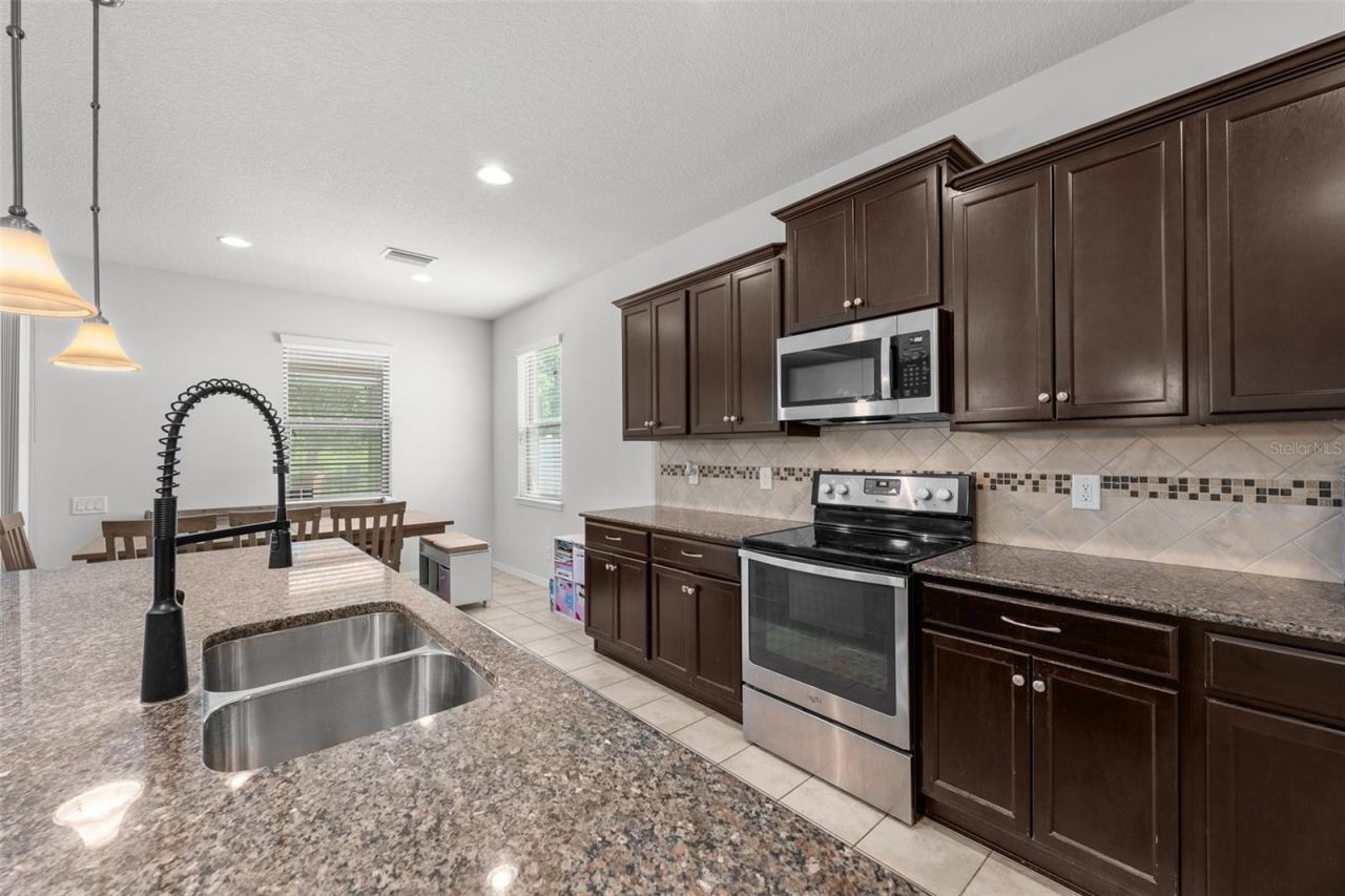 2212 Landside Drive, Valrico, FL 33594 Photo