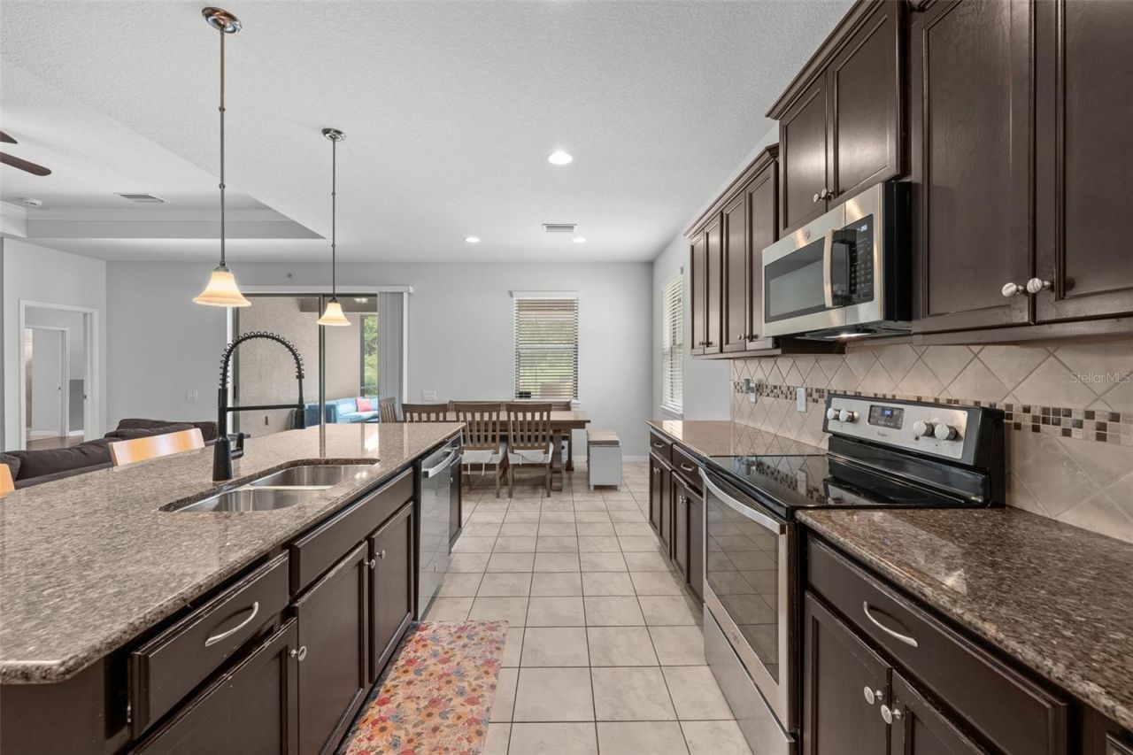 2212 Landside Drive, Valrico, FL 33594 Photo