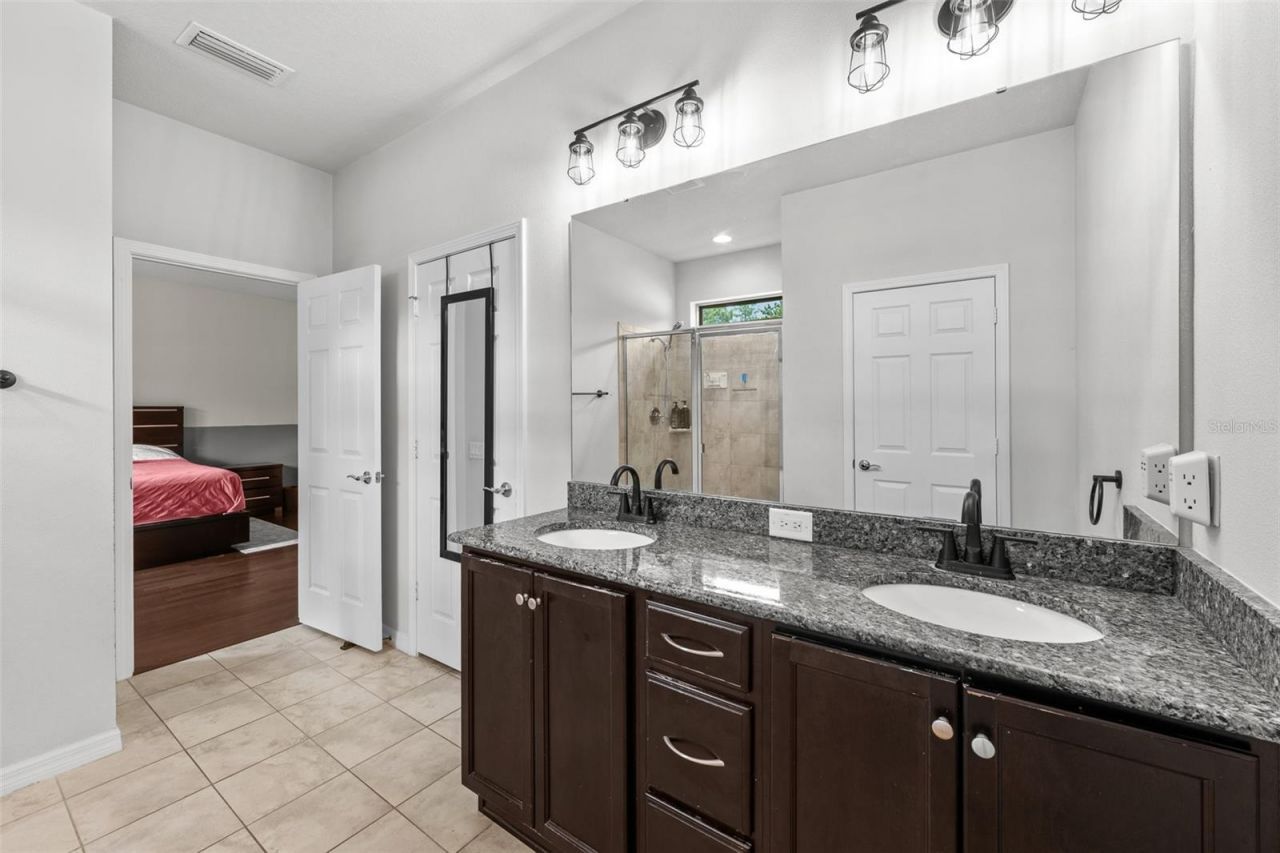 2212 Landside Drive, Valrico, FL 33594 Photo