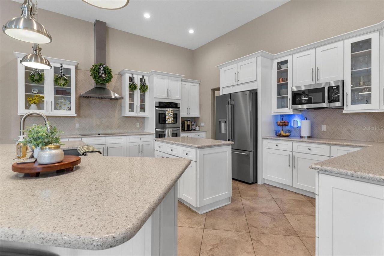 2587 NE 108th Lane, Oxford, FL 34484 Photo