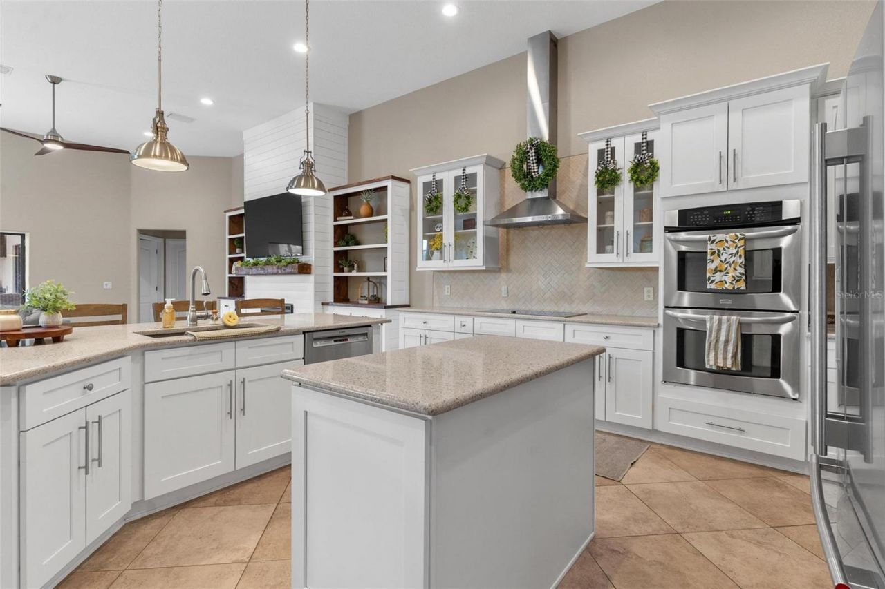 2587 NE 108th Lane, Oxford, FL 34484 Photo