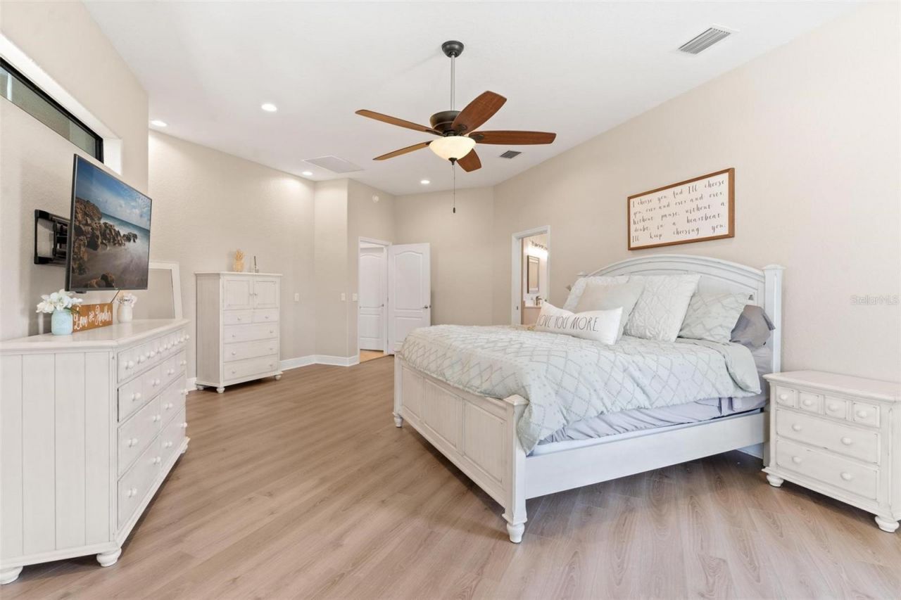 2587 NE 108th Lane, Oxford, FL 34484 Photo