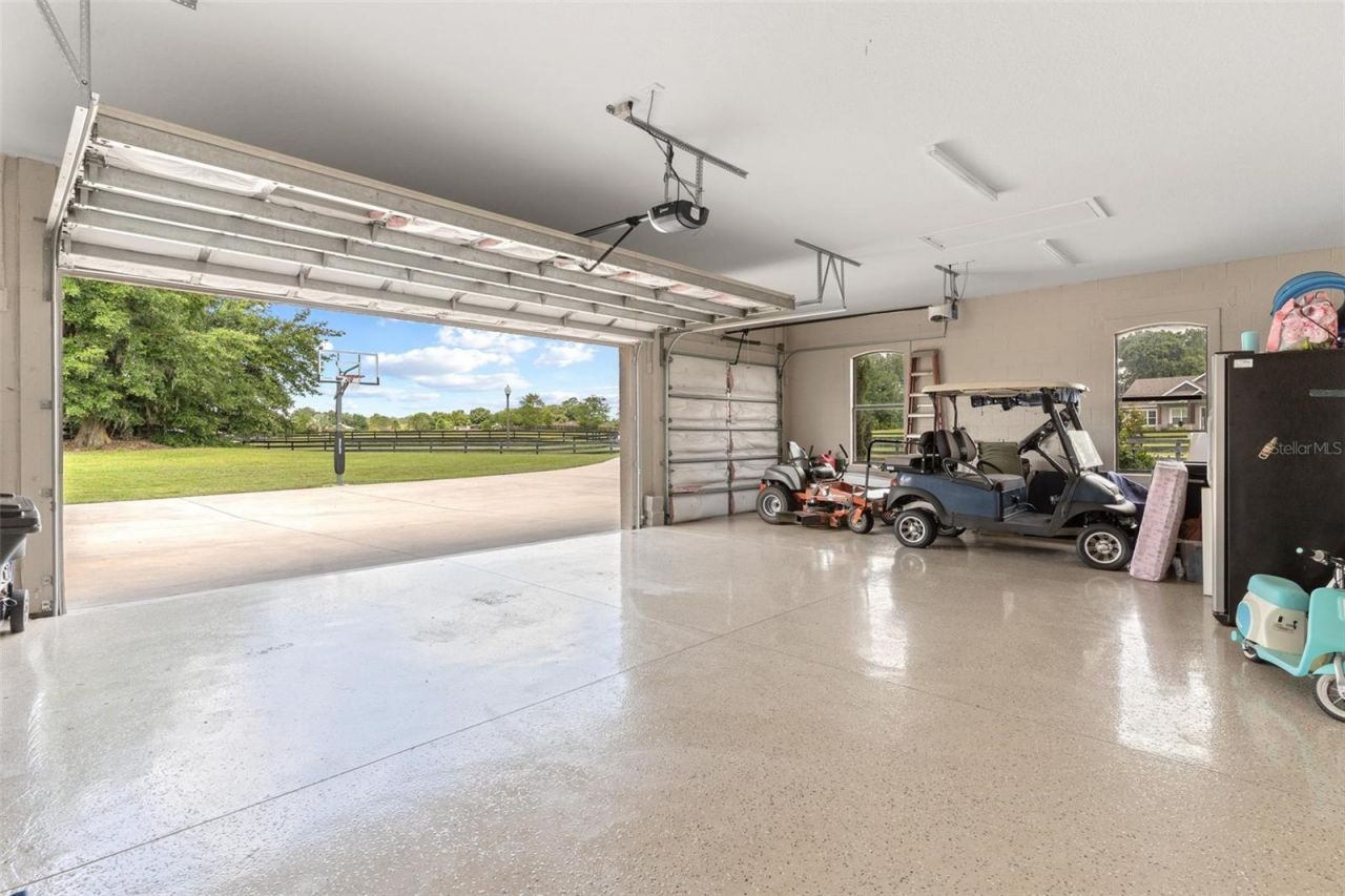 2587 NE 108th Lane, Oxford, FL 34484 Photo