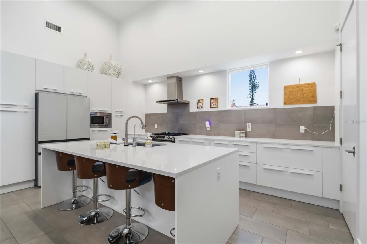 2373 Prospect Street, Sarasota, FL 34239 Photo