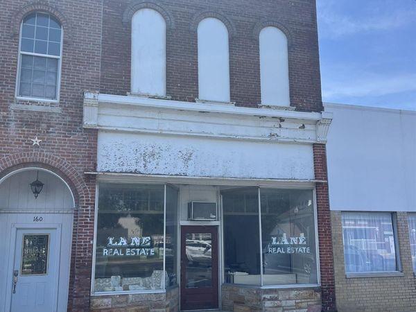 156 N Dye Street, Virden, IL 62690