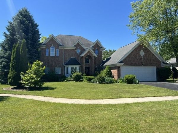 Libertyville, IL 60048
