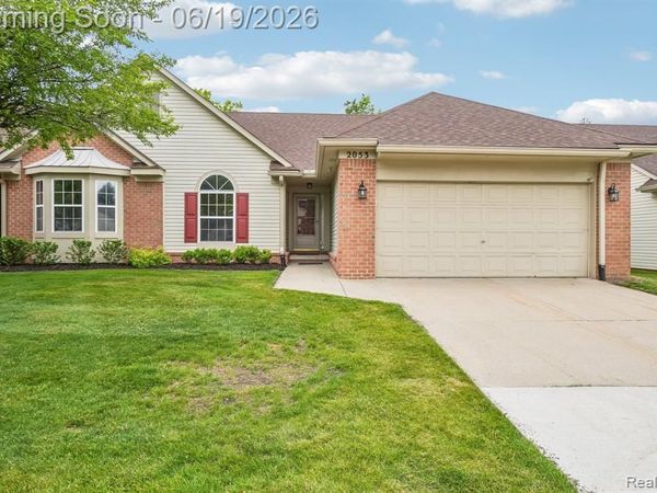 2053 Maplehurst Drive, Commerce Twp, MI 48390