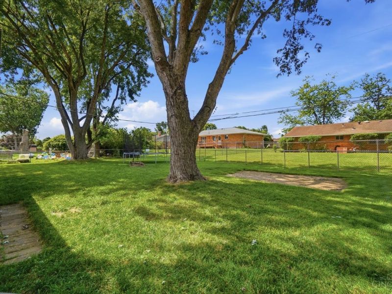 1015 Derringer Drive, Englewood, OH 45322 Photo 37